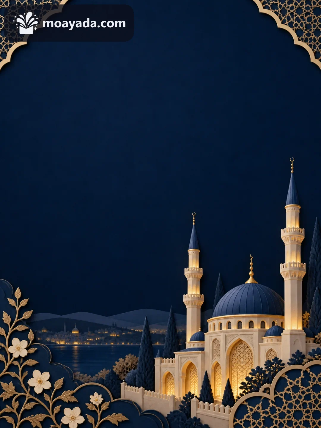مسجد بقباب مستديرة ومآذن نحيلة أسفل سماء زرقاء عميقة دون نص مطبوع.
